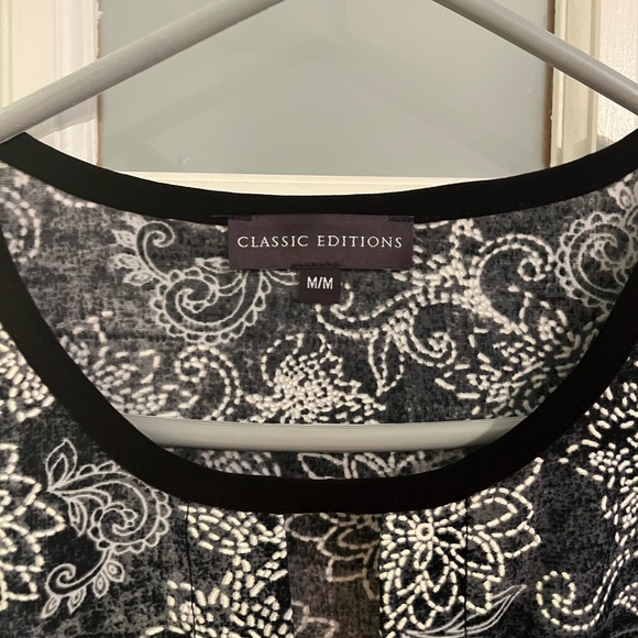 NWT women’s size med fooler top - Picture 2 of 4